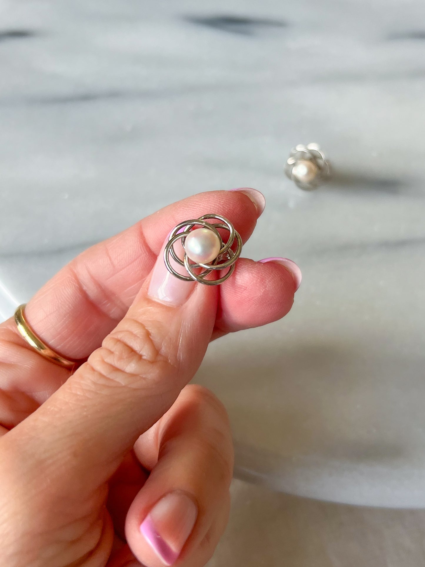 Vintage Pearl and Knot 14k White Gold Stud Earrings