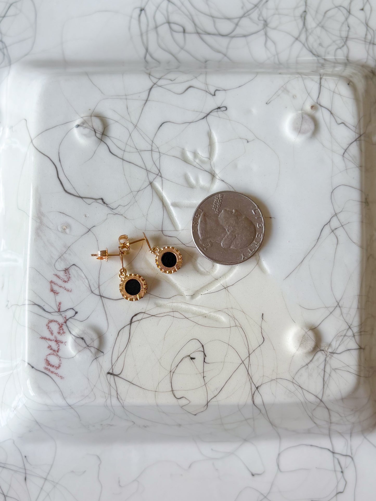 Vintage Onyx Drop 14k Yellow Gold Earrings