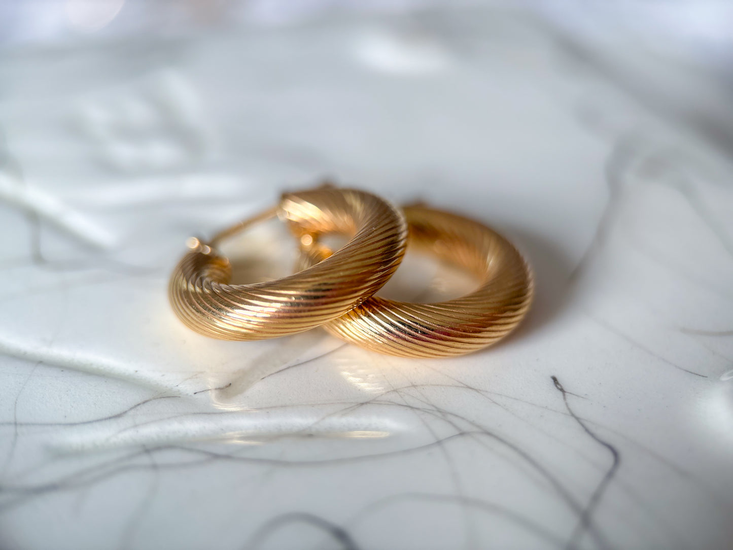 Vintage 14k Yellow Gold Thick Etched Hoop Earrings
