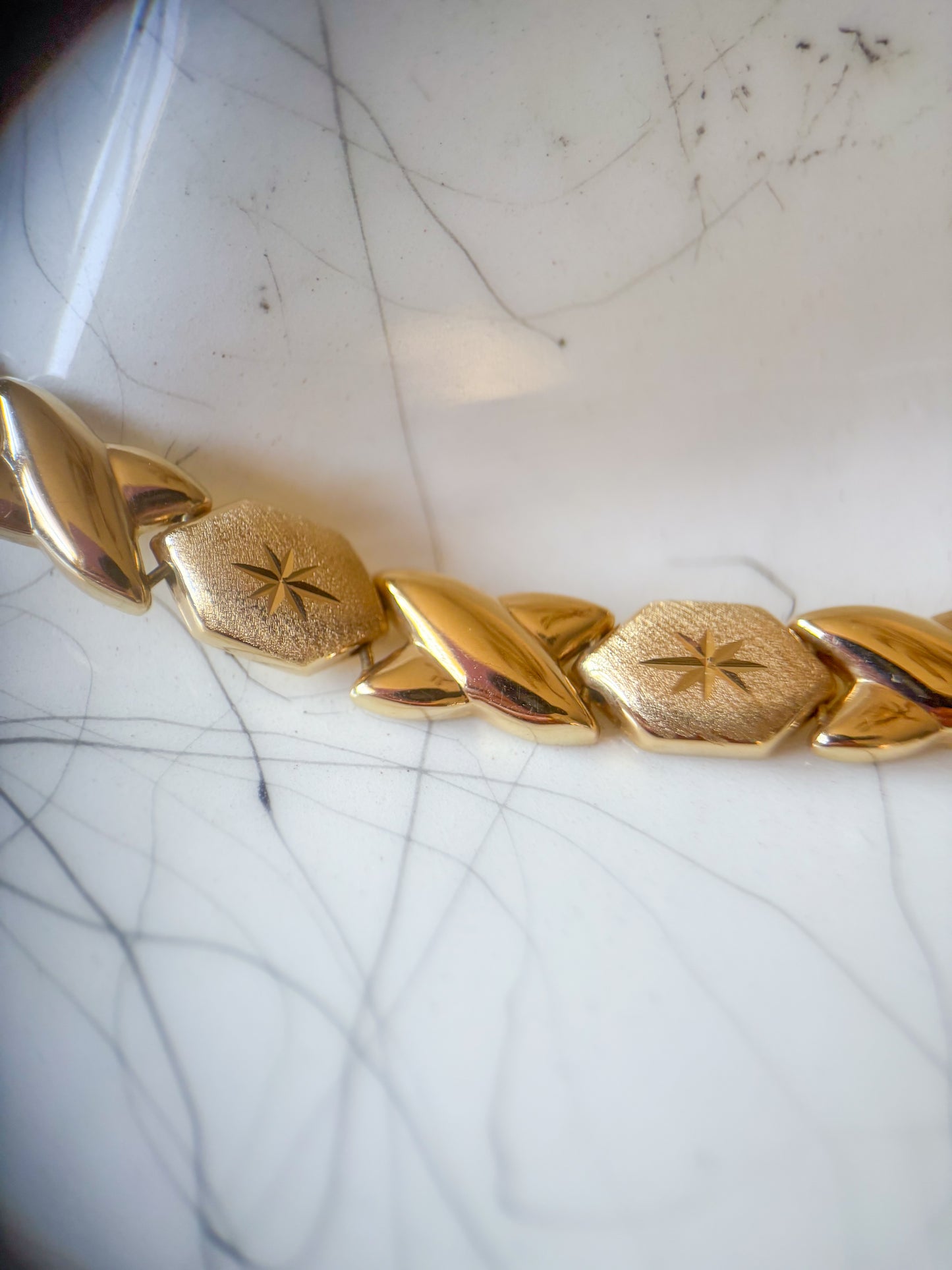 Vintage XOXO Flat Link 14k Yellow Gold 18 Inch Necklace