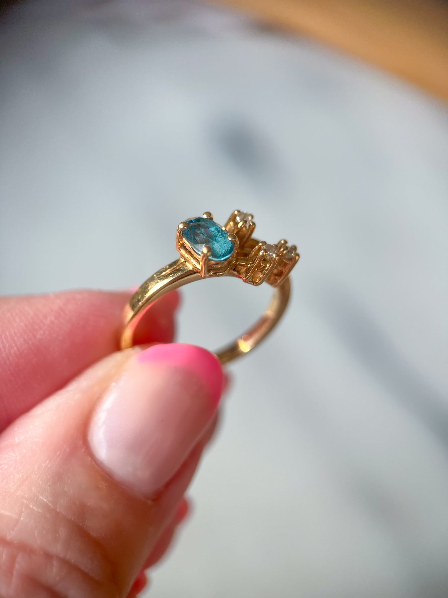 Vintage Natural Aquamarine and Natural Diamond 14k Yellow Gold Ring